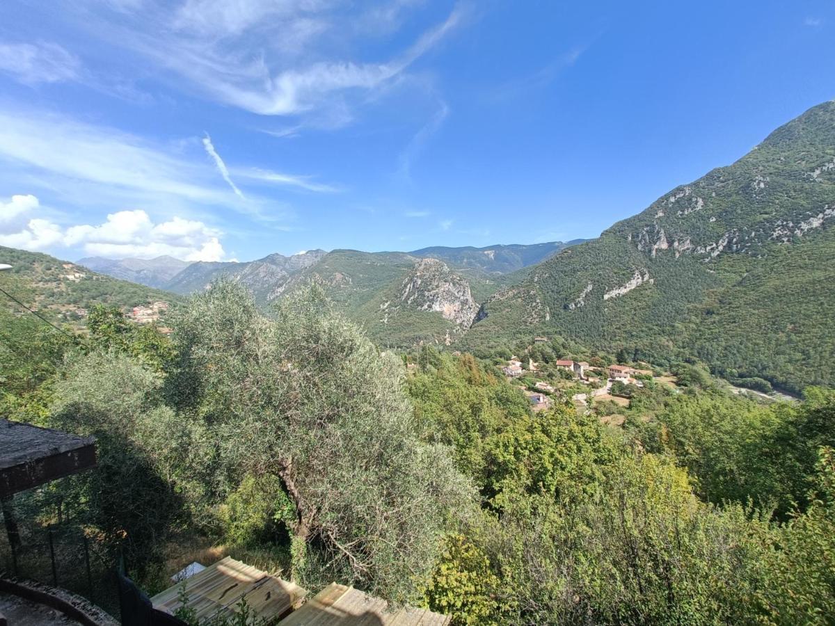 Appartement Privatise Dans Maison Utelle Exterior foto